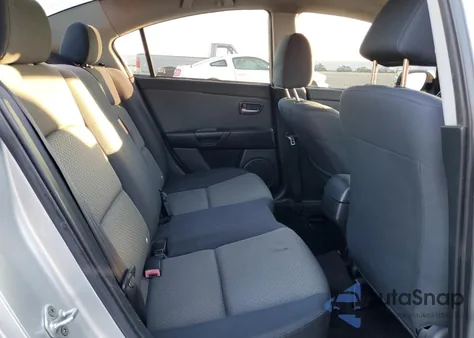 2004 Mazda 3 I из США, поврежденный, VIN JM1BK12F041142097